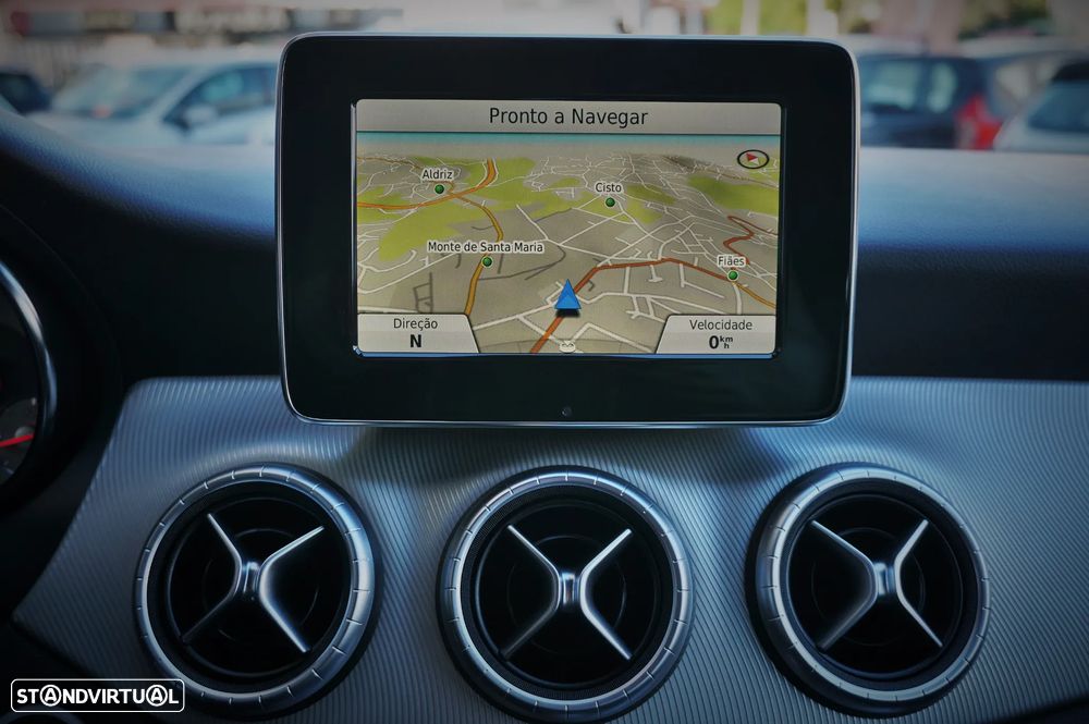 Mercedes-Benz CLA 200 Shooting Brake (CDI) d Urban - 32