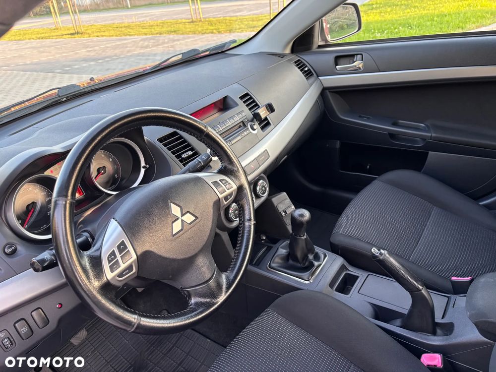 Mitsubishi Lancer - 17