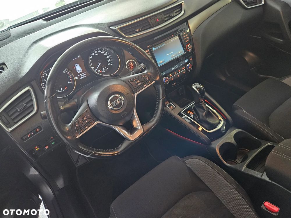 Nissan Qashqai 1.2 DIG-T N-Connecta Xtronic EU6 - 17