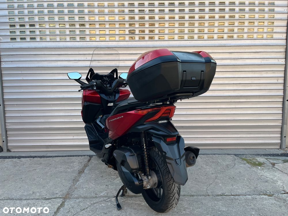 Honda NSS - 17