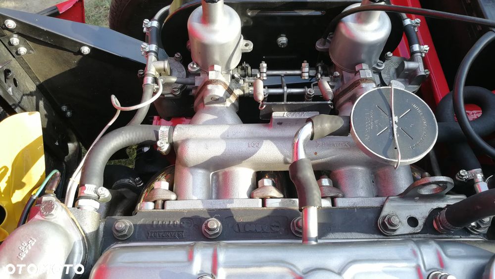 Triumph Spitfire - 24