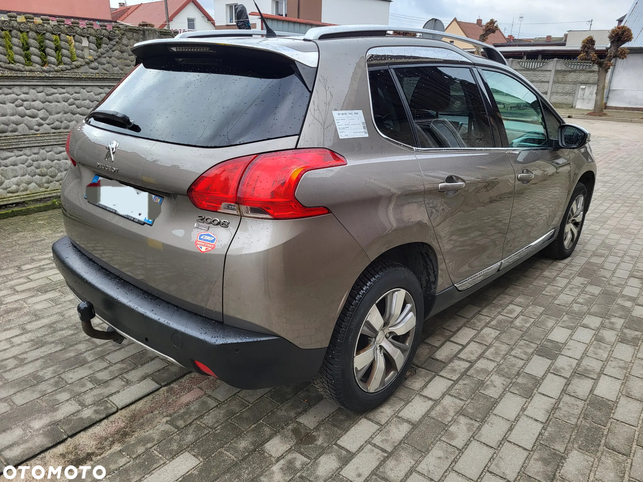 Peugeot 2008 e-HDi FAP 115 STOP & START Allure - 4