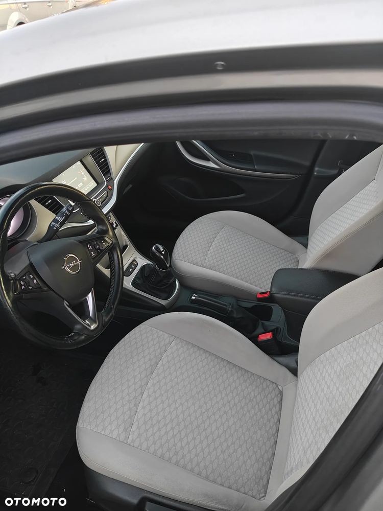 Opel Astra - 8