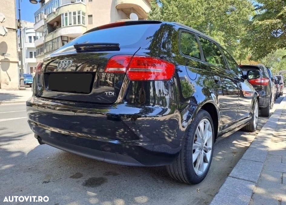 Audi A3 Sportback 2.0 TDI Ambition - 4