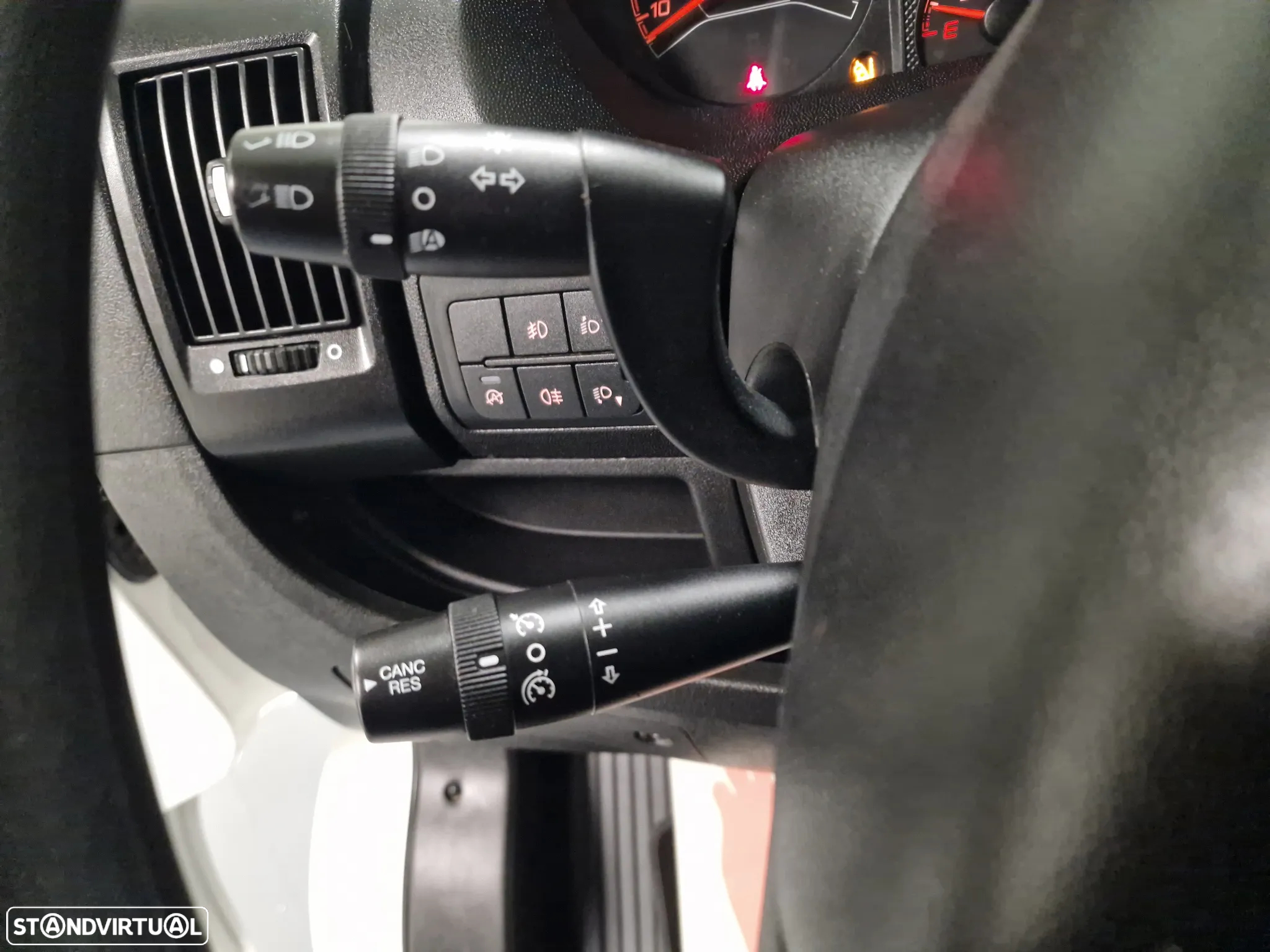 Peugeot BOXER 2.2 BLUEHDi 335 L2H2 Pro GPS CAM. TRASEIRA IVA DEDUTIVEL - 46
