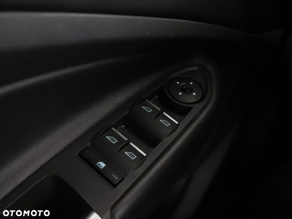 Ford Kuga 1.5 EcoBoost 2x4 ST-Line - 33