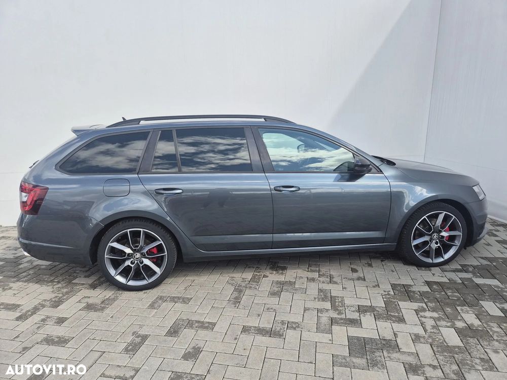 Skoda Octavia 2.0 TDI DSG RS - 6