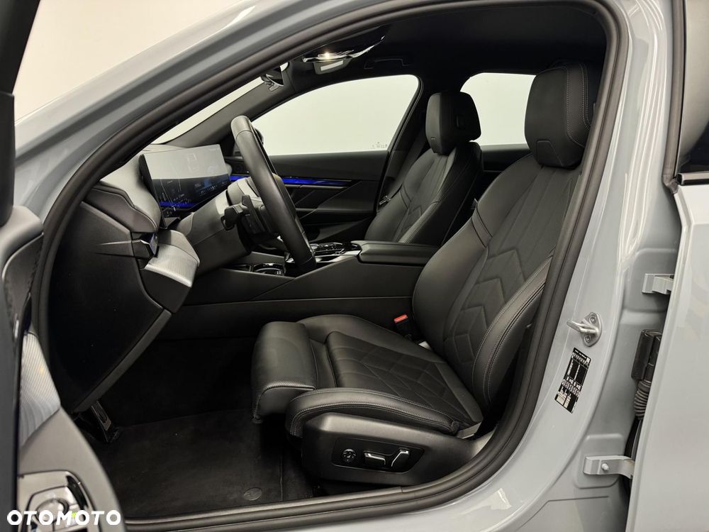 BMW Seria 5 520d mHEV M Sport - 14