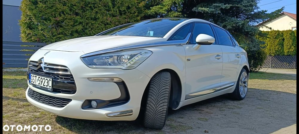 Citroën DS5 Hybrid4 EGS6 SoChic - 3