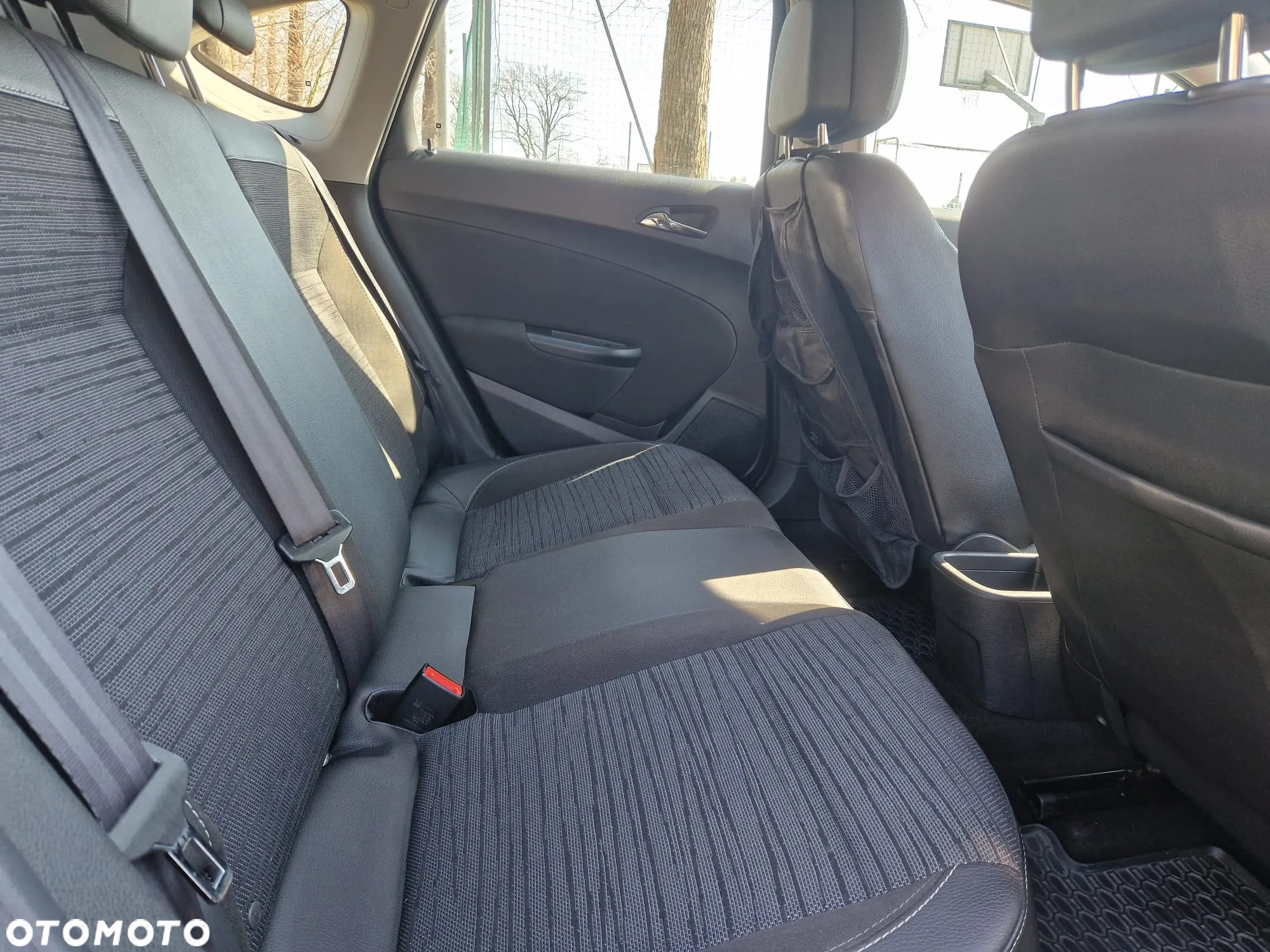 Opel Astra IV 1.4 T Active EU6 - 13