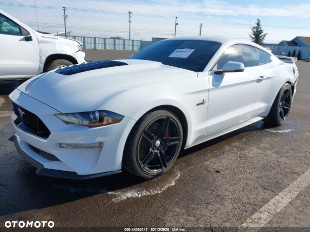 Ford Mustang - 2