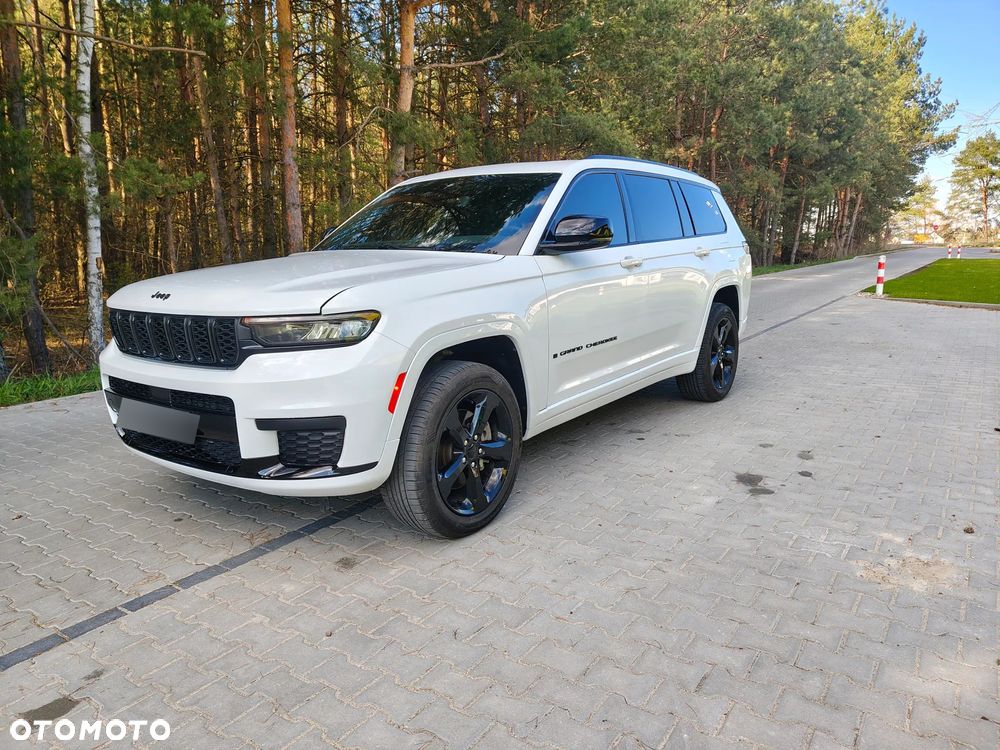 Jeep Grand Cherokee - 21