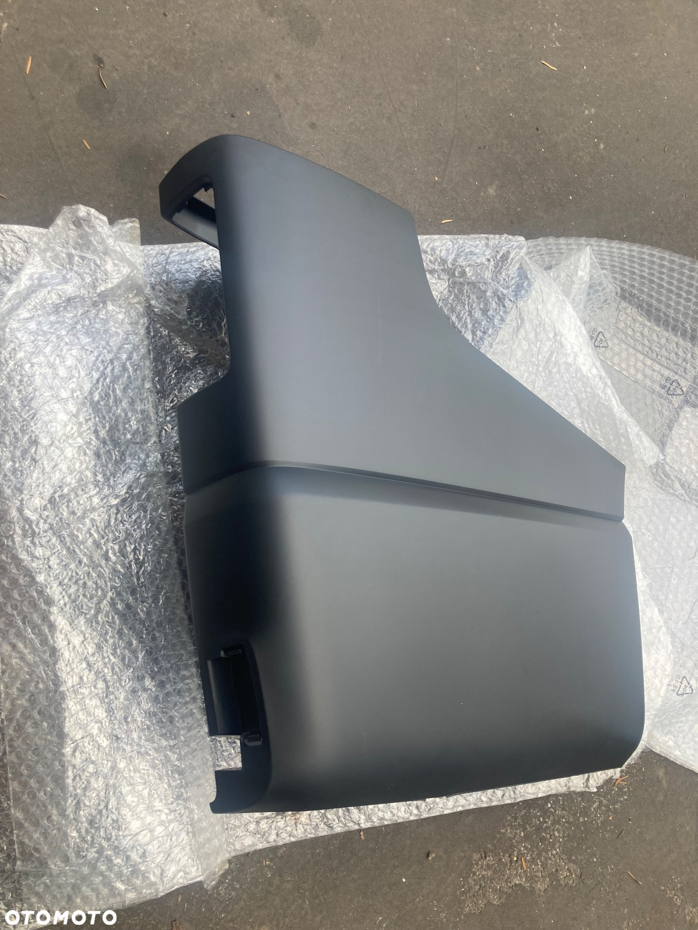 Renault Trafic III 3 lift IV 4 Nowy oryginalny NAROŻNIK PRAWY TYLNY TYLNI TYŁ NAKŁADKA ZDERZAKA TYLNEGO NA ZDERZAK TYLNY BOK - 3