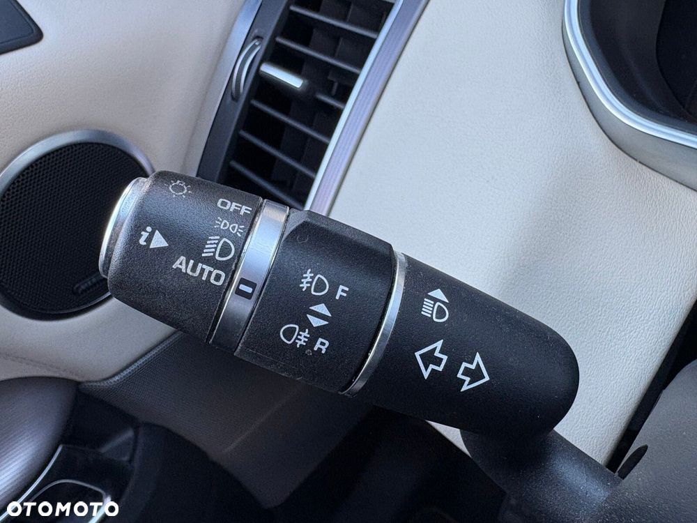 Land Rover Range Rover Sport - 28