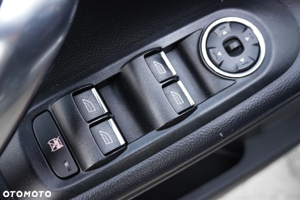 Ford Mondeo 2.5 Black Magic - 31