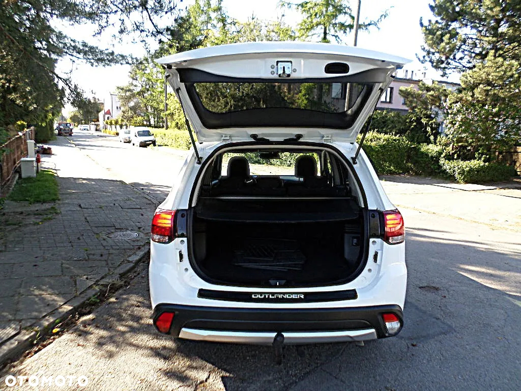 Mitsubishi Outlander 2.0 2WD Edition 100 - 22