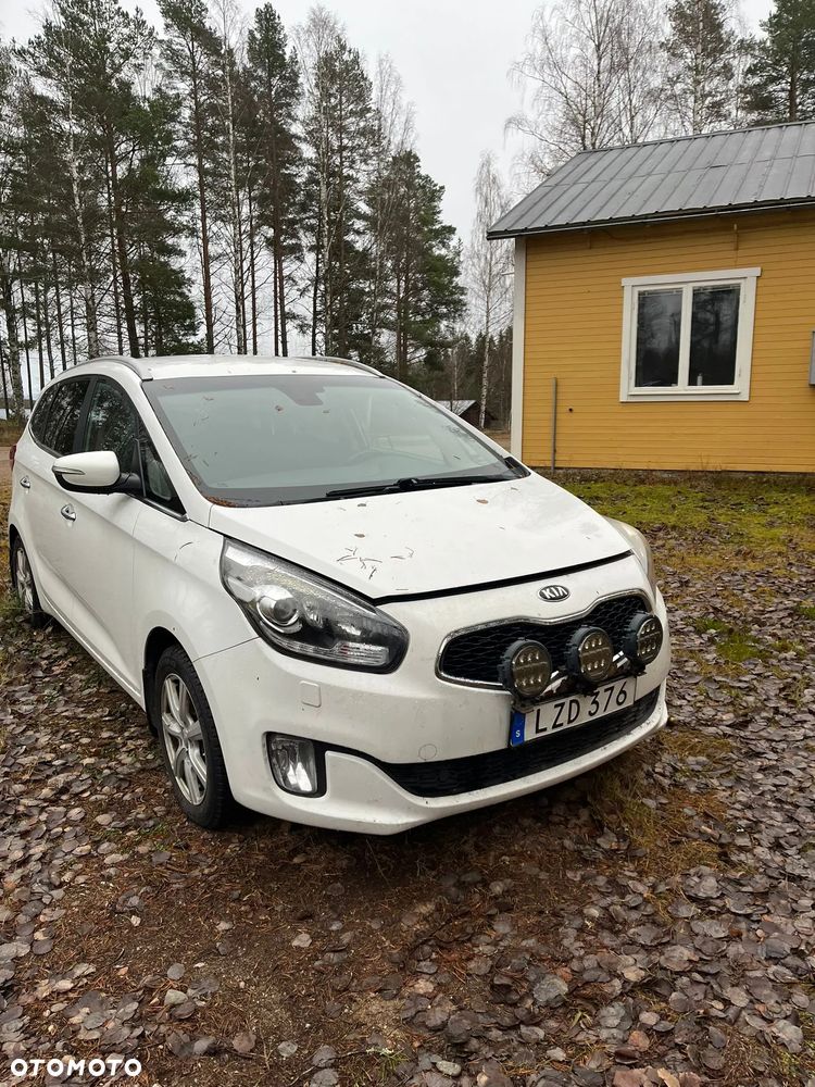 Kia Carens 1.7 CRDi 115 Dream Team Edition - 2
