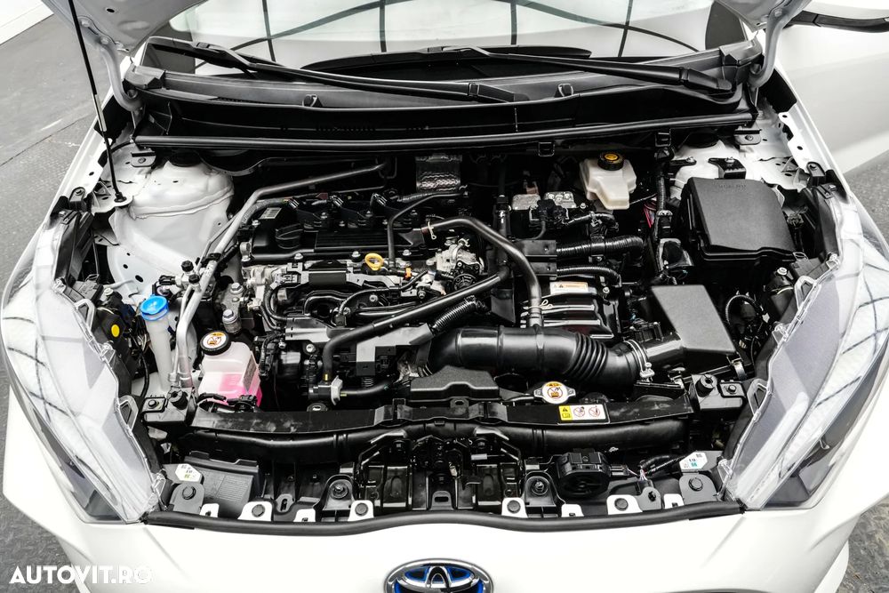 Toyota Yaris 1.5 VVT-i HSD Exclusive Premiere - 24