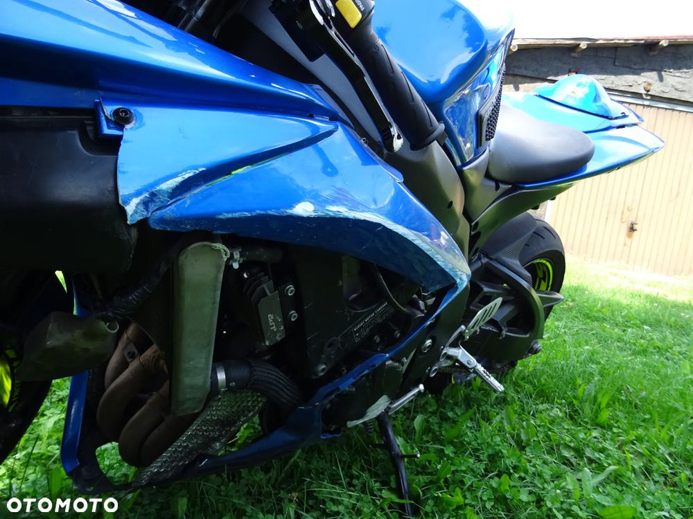 Suzuki GSX-R - 35