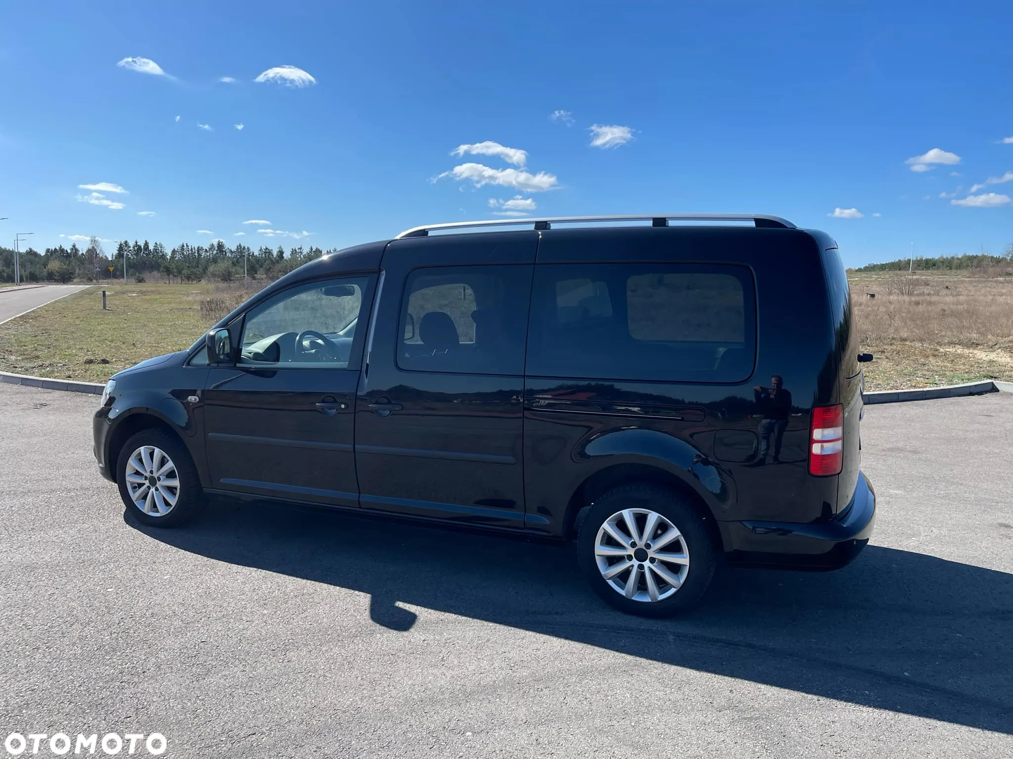 Volkswagen Caddy Maxi 1.6 TDI Comfortline DSG - 4