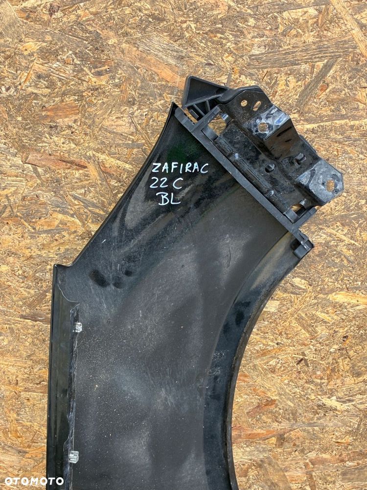 OPEL ZAFIRA C 22C  kod lak.  BŁOTNIK PRZÓD PRZEDNI LEWY - 13