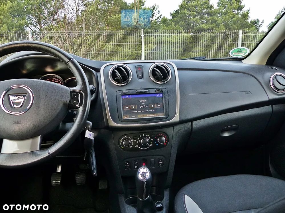 Dacia Sandero TCe 90 Laureate - 36