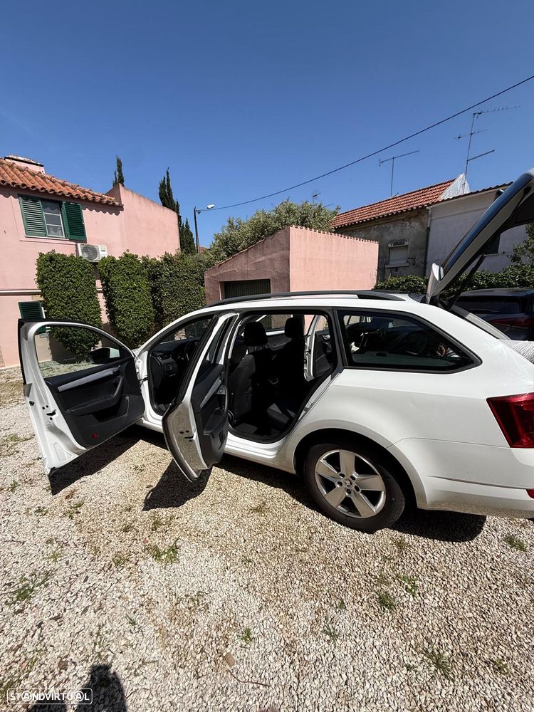 Skoda Octavia Break 1.6 TDi Ambition - 12