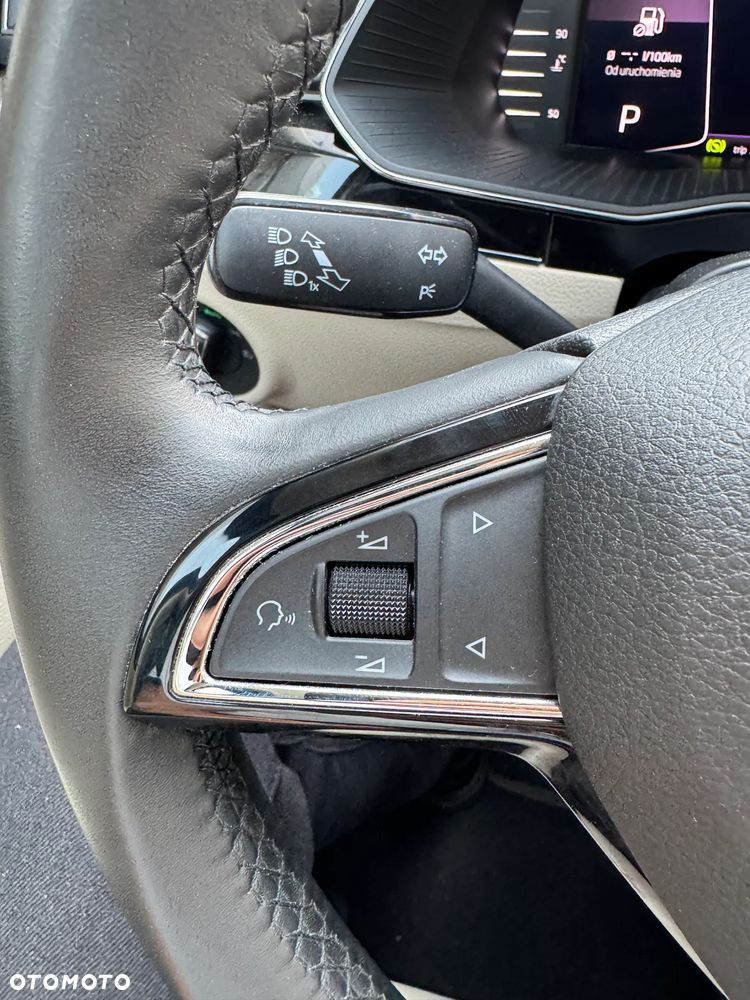 Skoda Superb 2.0 TDI SCR L&K DSG - 27