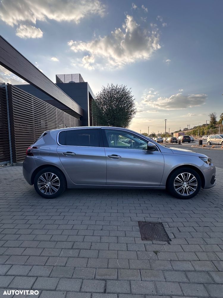 Peugeot 308 PureTech 130 GPF EAT8 Stop & Start Allure Business-Paket - 7