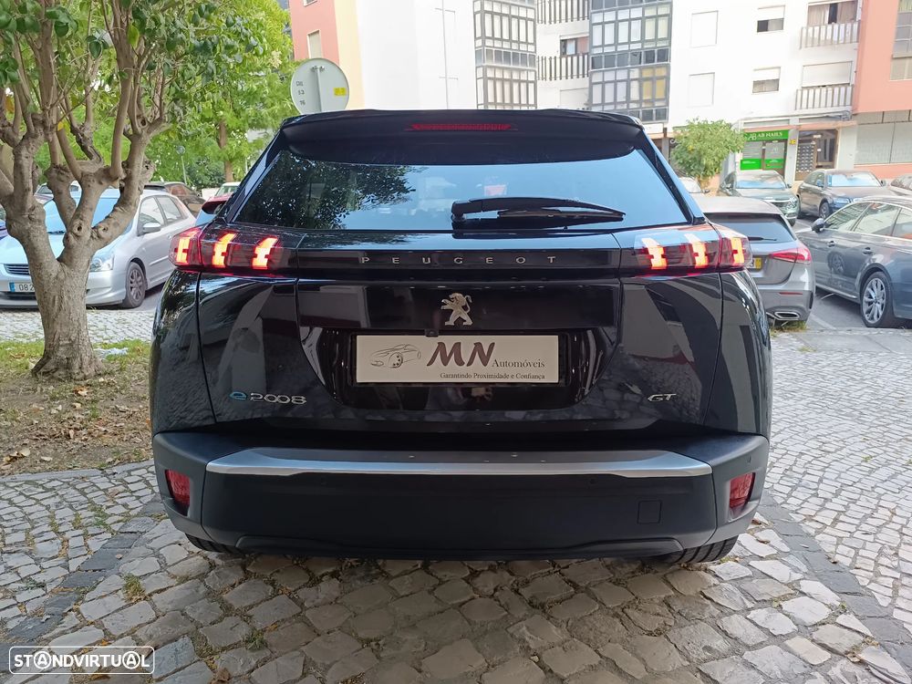 Peugeot e-2008 GT Pack - 7
