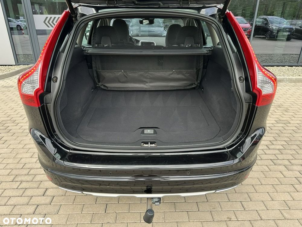 Volvo XC 60 D4 Geartronic Kinetic - 28