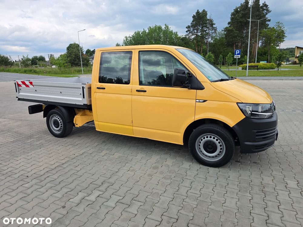 Volkswagen Transporter - 1