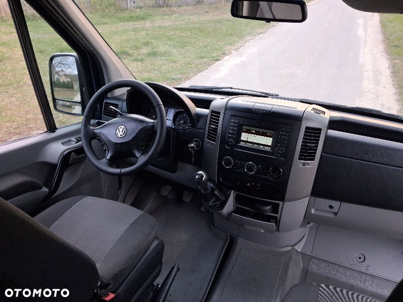 Volkswagen Crafter - 13