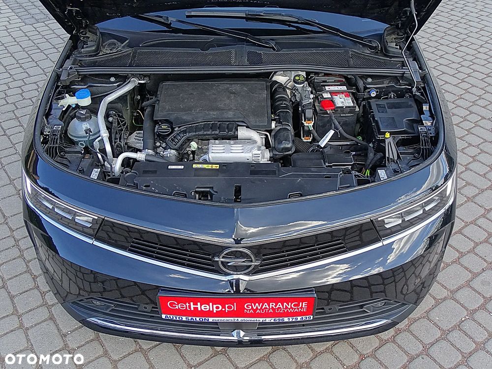 Opel Astra 1.2 Turbo GS - 21