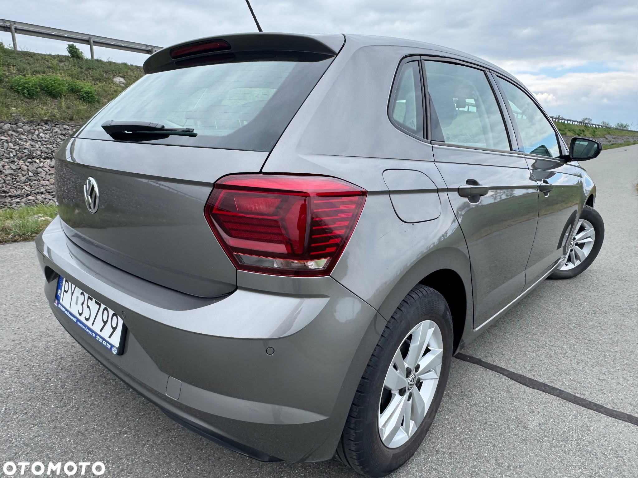 Volkswagen Polo 1.0 TSI Comfortline - 4