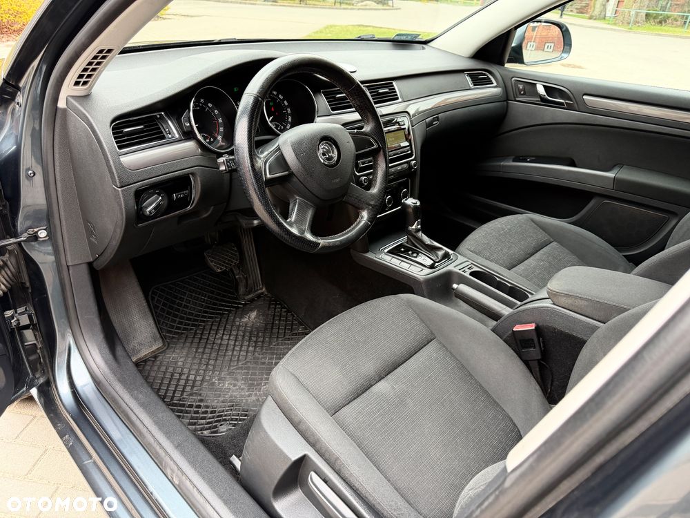 Skoda Superb 2.0 TDI 4x4 Ambition DSG - 26