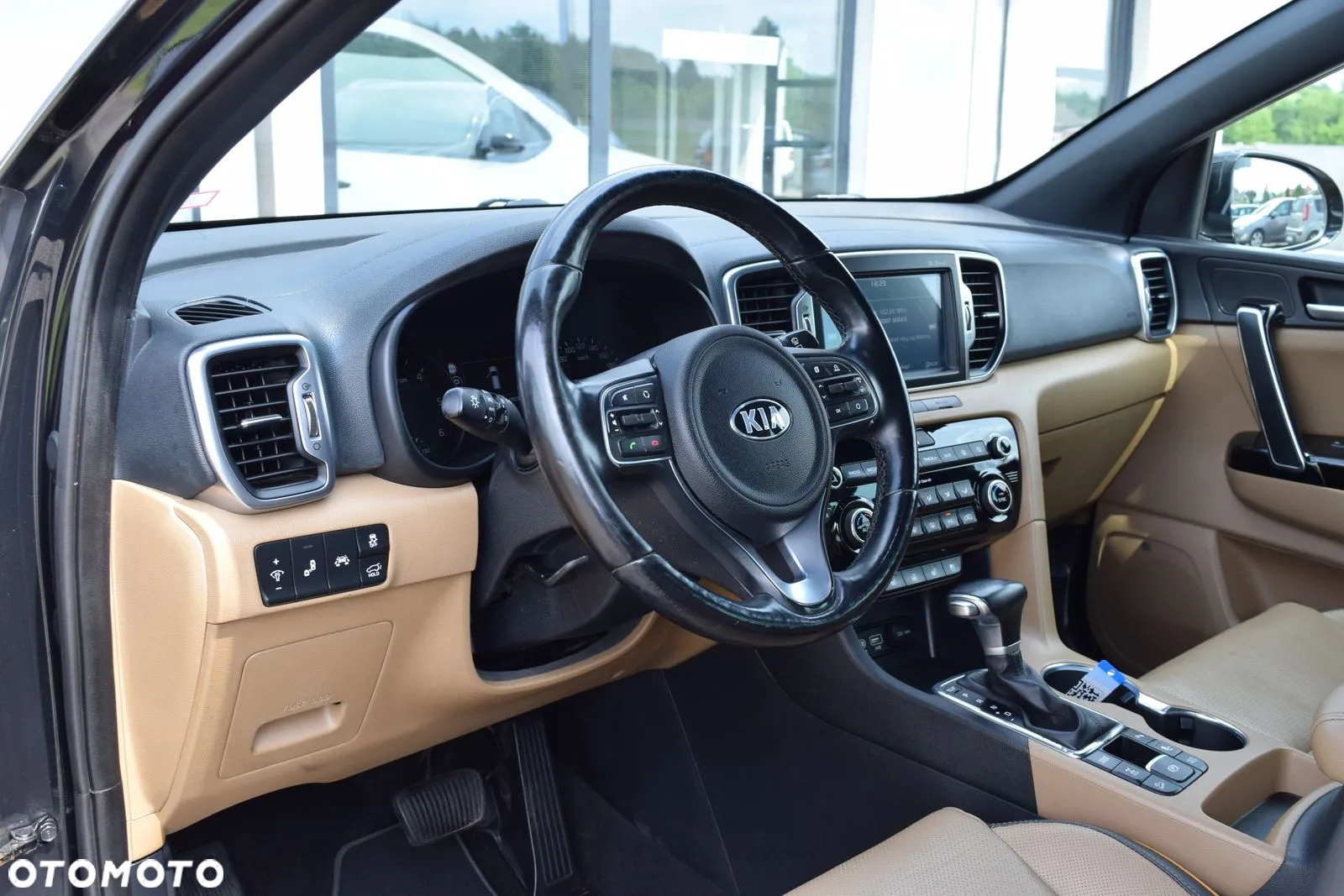 Kia Sportage 2,0 CRDI AWD Platinum - 17