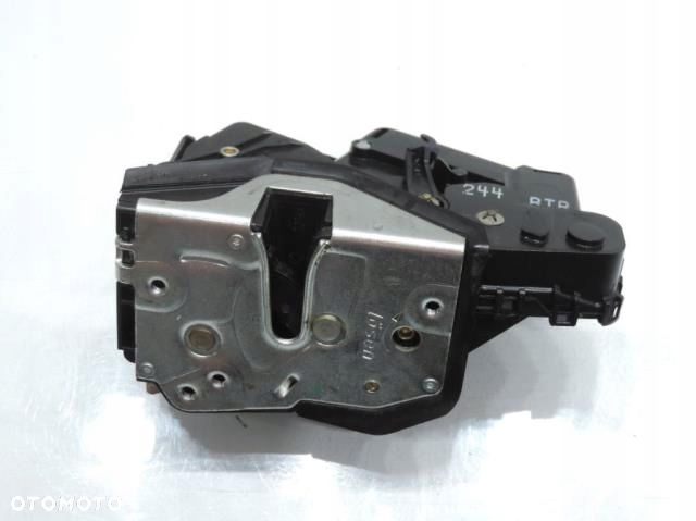 ZAMEK DRZWI PRAWY PRZÓD 7 PIN BMW E46 - 2