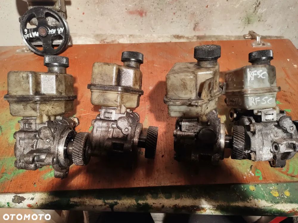 Mazda 6 3  5 pompa wspomagania  2,0 citd RF5C - 1