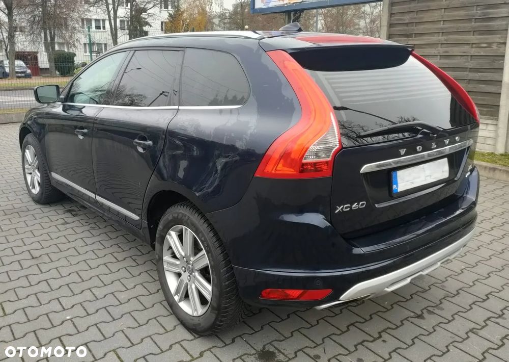 Volvo XC 60 T5 AWD Drive-E Summum - 3