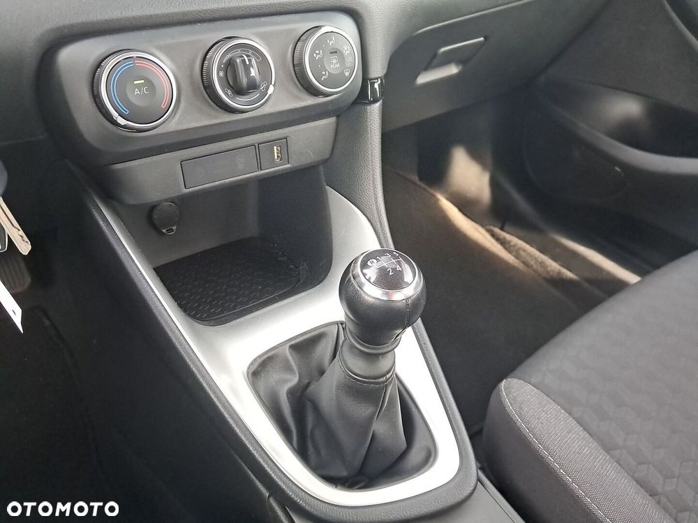 Toyota Yaris - 23