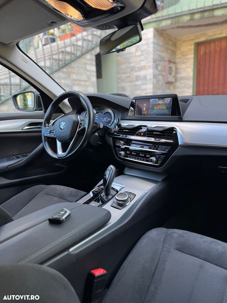 BMW Seria 5 520d xDrive Aut. Sport Line - 8