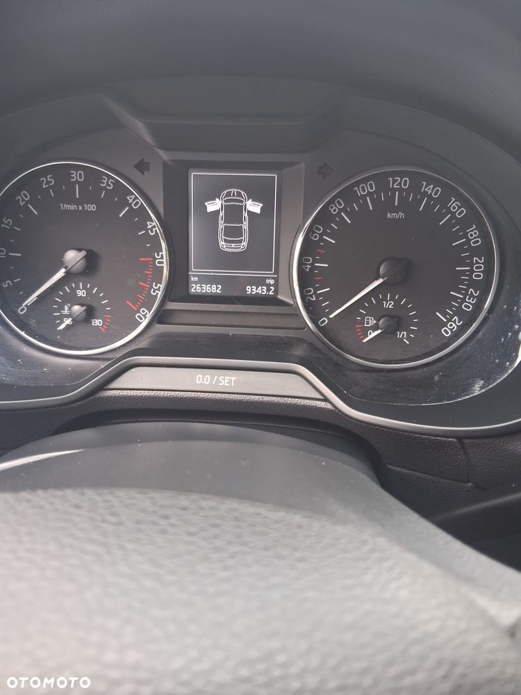 Skoda Octavia 1.6 TDI Style DSG - 3