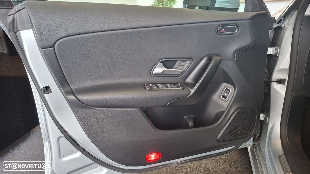 Mercedes-Benz CLA 250 e Shooting Brake Style Plus - 20