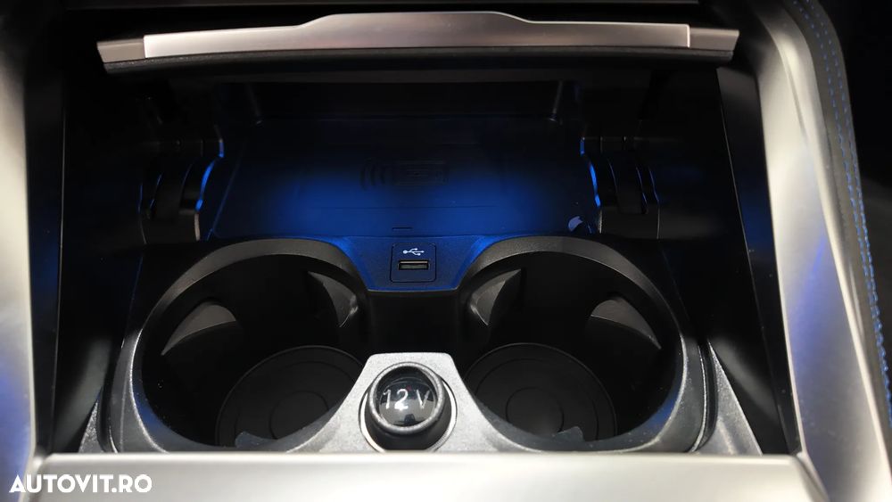 BMW Seria 2 220i Aut. M Sport - 30