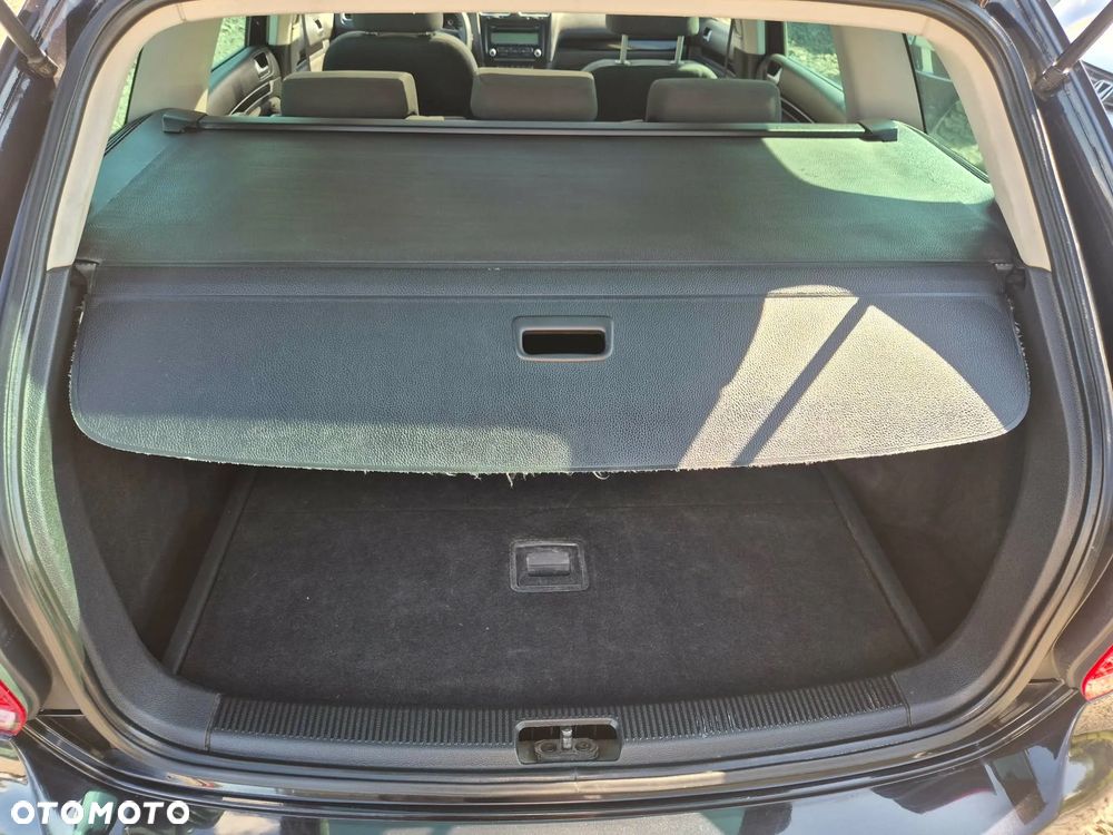 Volkswagen Golf 1.6 TDI Highline - 15
