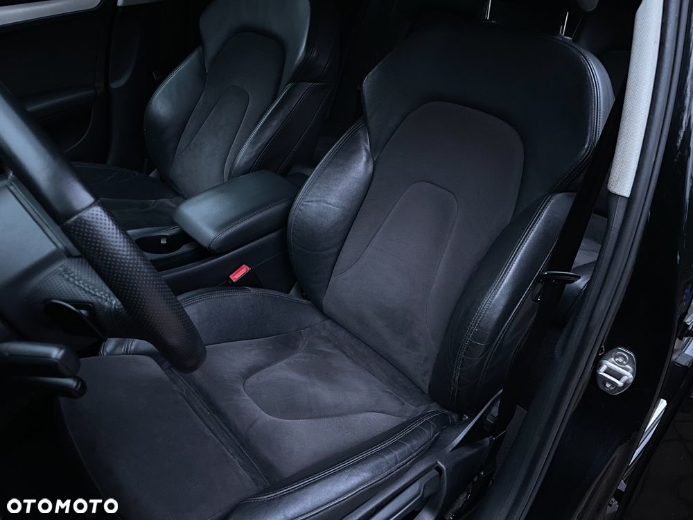 Audi A4 Avant 2.0 TFSI quattro S tronic Ambiente - 27