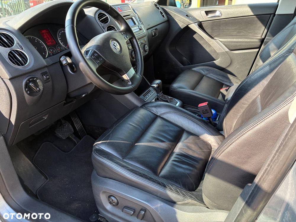 Volkswagen Tiguan 2.0 TDI DPF 4Motion Automatik Track & Avenue - 9