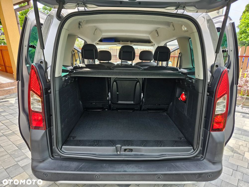 Peugeot Partner 1.6 BlueHDi Outdoor S&S - 19