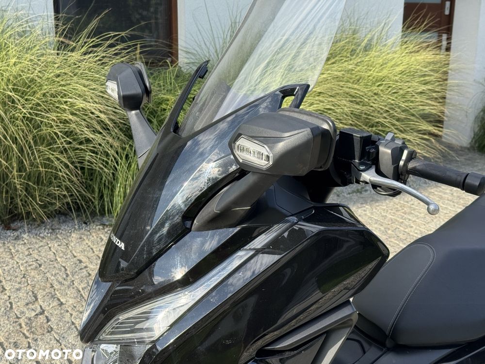 Honda NSS - 4